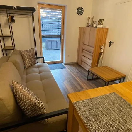 Mountain Apartman *